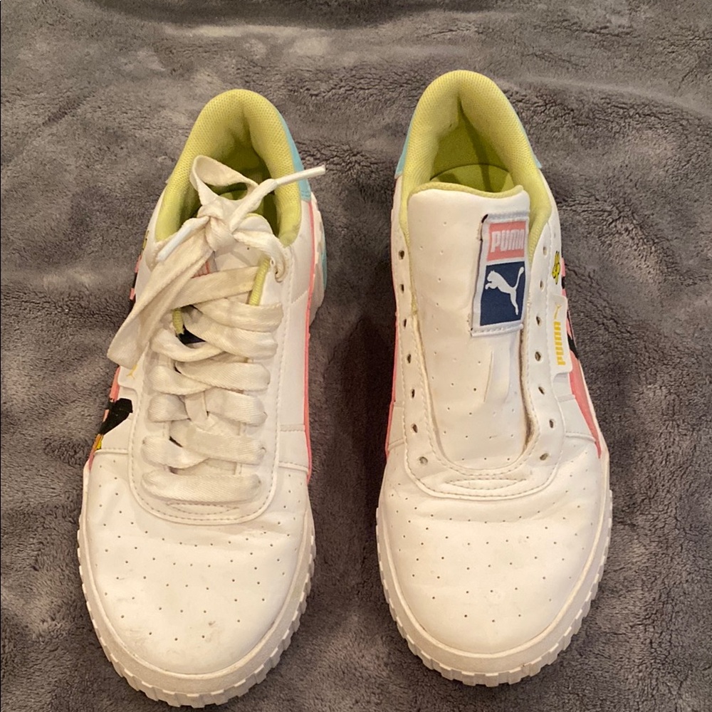 Puma White and Pink Sneakers Classic Low-Top Design